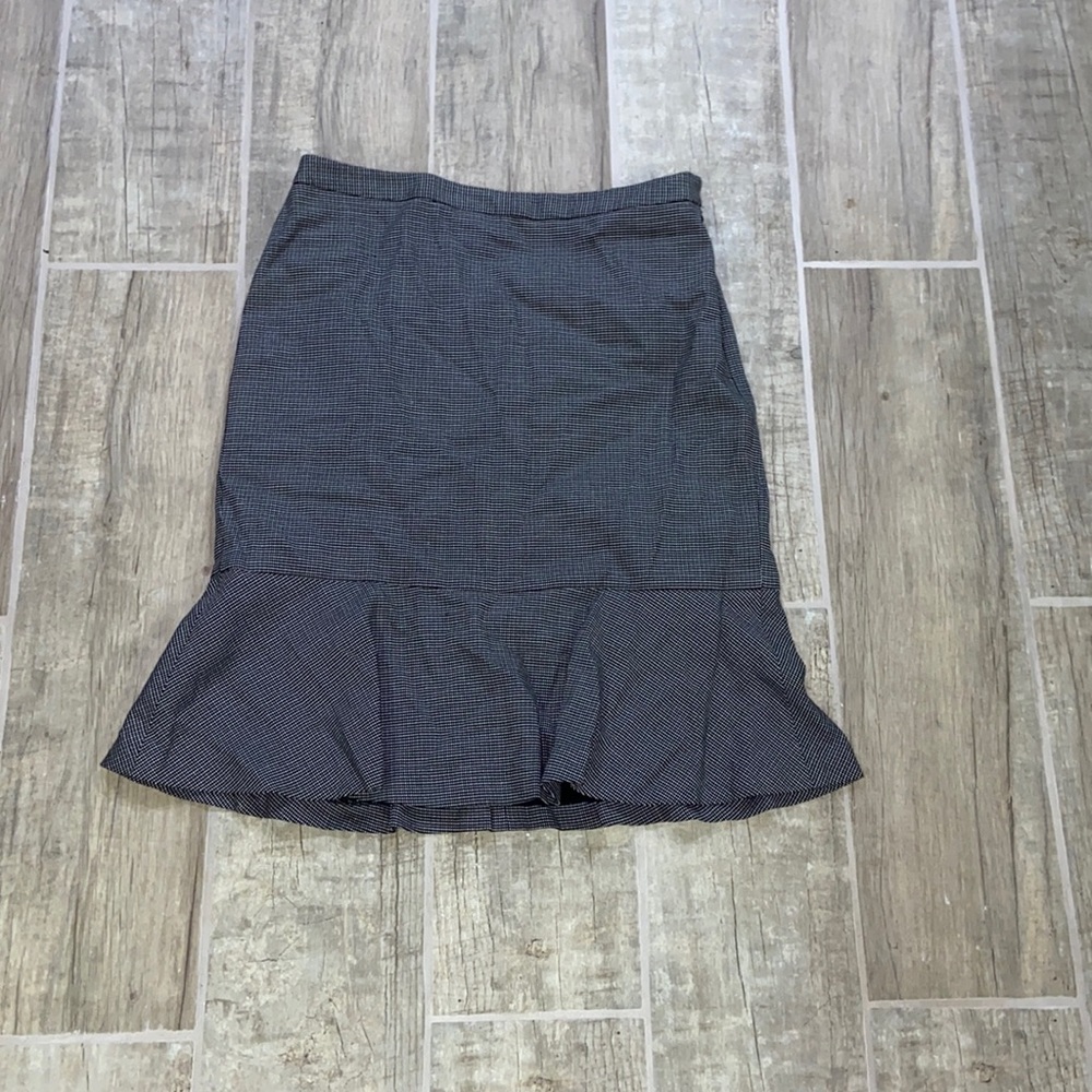 Ann Taylor Loft women’s skirt size 2